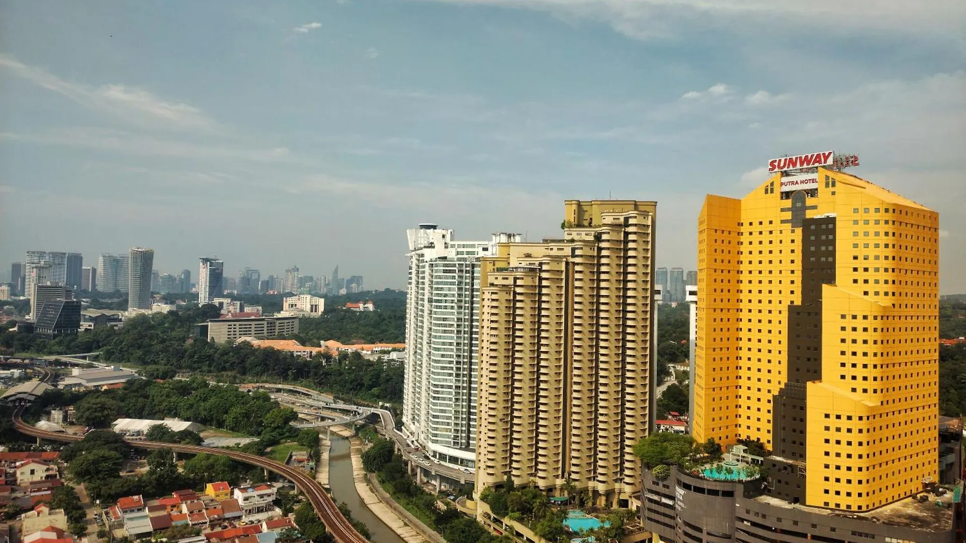Chamber Residence Klcc & Kl Tower View With Balcony Kuala Lumpur Apartment